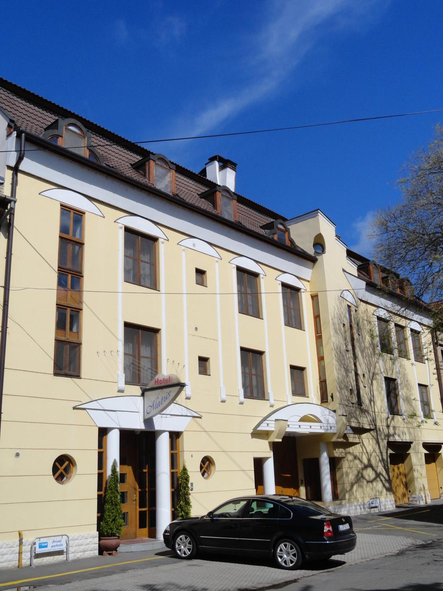 Hotel Matrix Szeged Exteriör bild